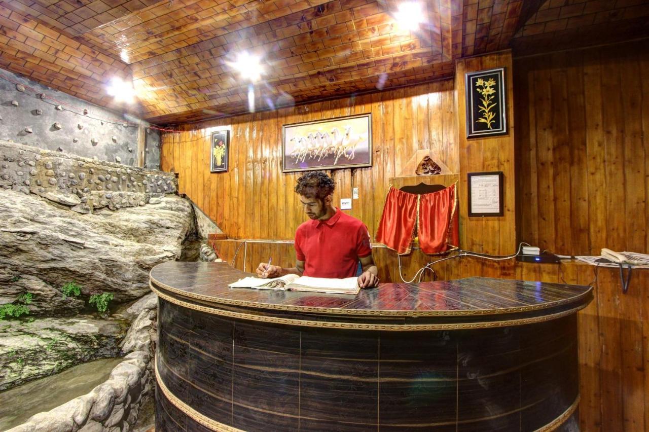 Capital O Shishamaati Hotel Kullu Exterior photo